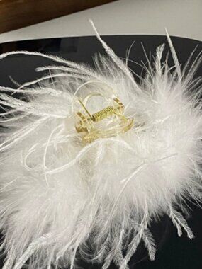 Women’s Oversized Satin Bow Hair Claw Clip